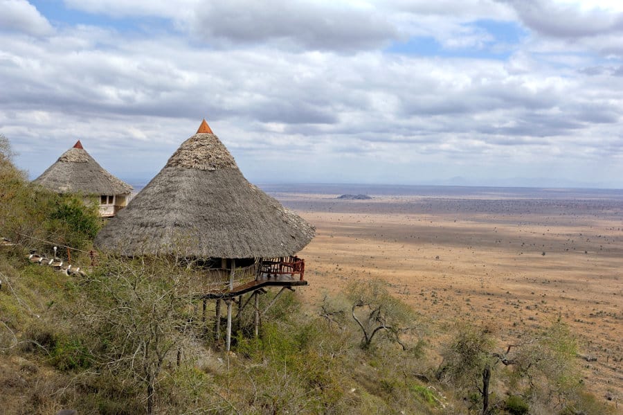 Kenyan safari lodge overlooking stunning plains
